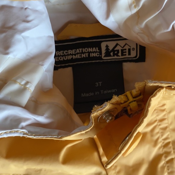 Rei Rain Jacket - Picture 2 of 4